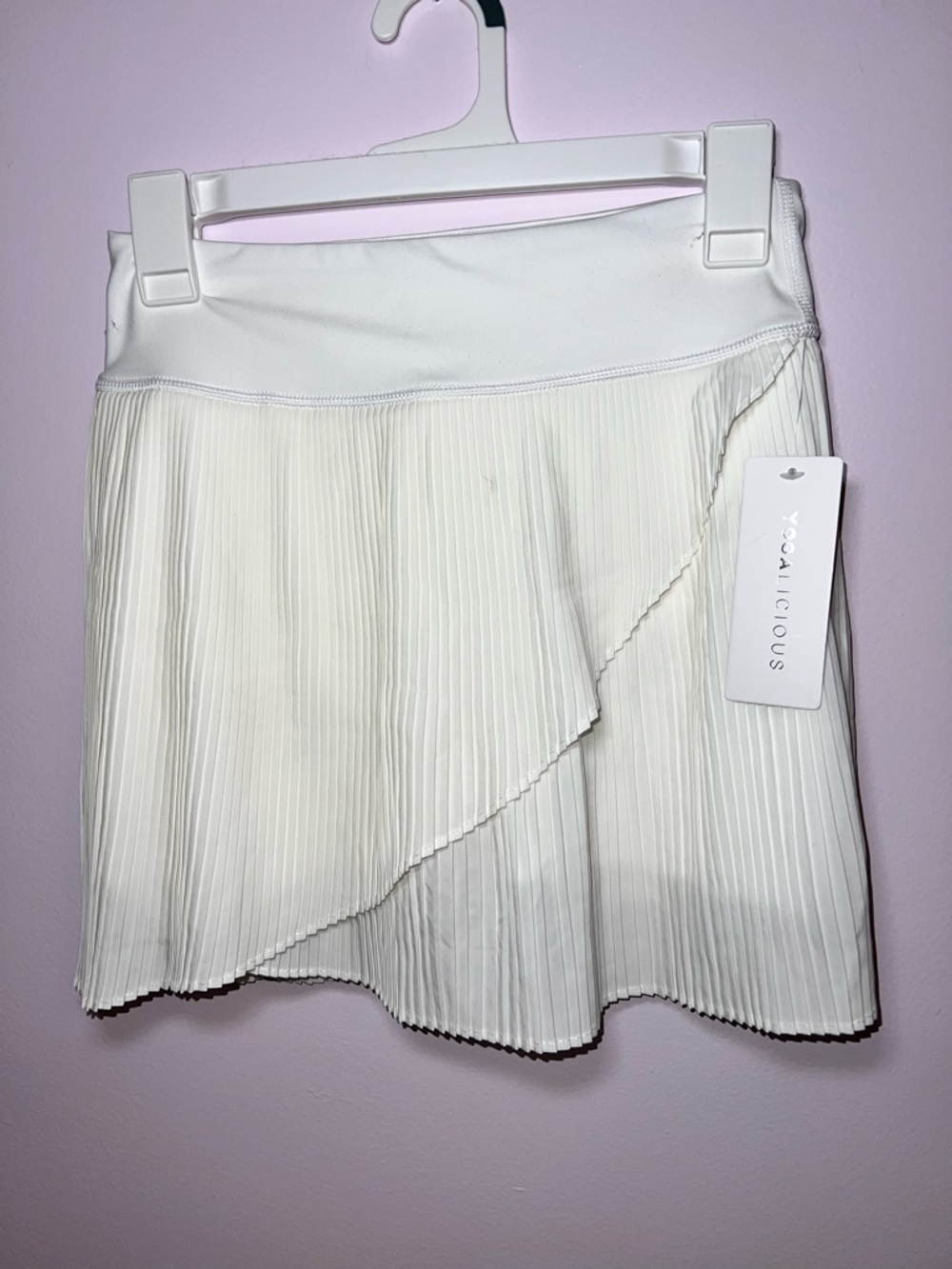 Yogalicious White Pleated Asymmetrical Skirt